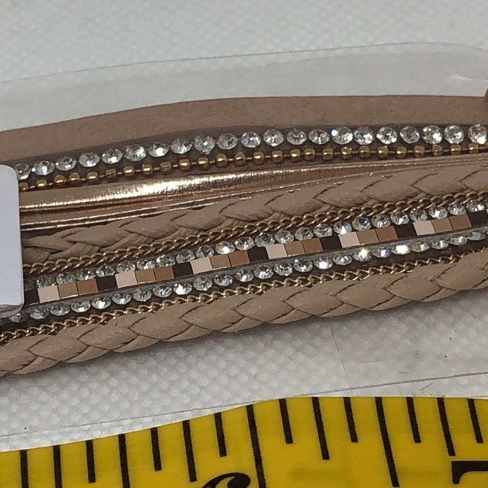 Tan Beige Boho Faux Leather Multi Layer Heart Crystal Druzy Magnetic Bra… - Picture 7 of 7